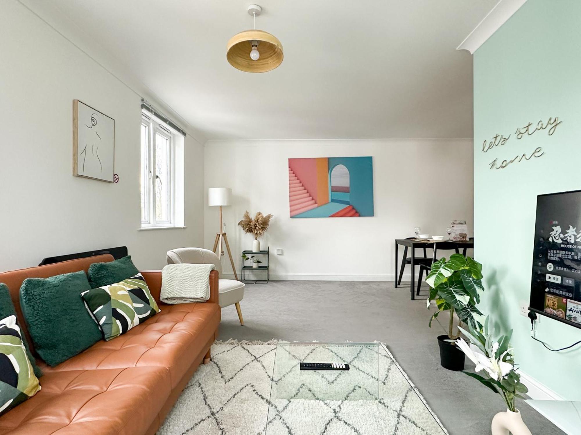 Luxury 2 Bedroom City Centre Apartment - Secure Parking - Amazing Location! Canterbury Exterior photo